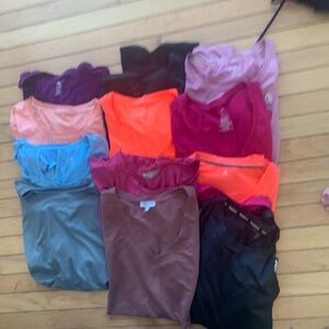 Work out TShirts different makes sizes large and X-Large
See colours in photo